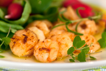 Gebratene Garnelen,Feldsalat
