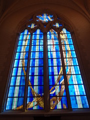 Vitrail de la Chapelle Notre-Dame du Saint Sacrement à Paris