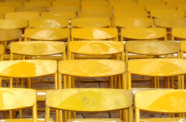 Fototapeta na wymiar yellow chair