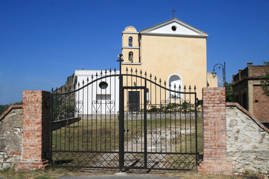 Sud Italia-Sicignano-Santuario dell'Incoronata