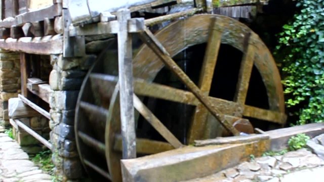 Water wheel mill