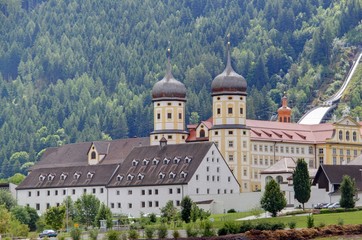 Obraz premium monastère au Tyrol autrichien