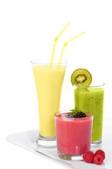 Kiwi, Banana & Berry Smoothies