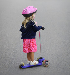 Girl who played with the wheelchair scooter