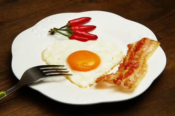 uova con bacon
