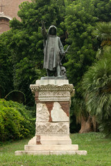 Fototapeta premium Statue of Cola di Rienzo, Rome