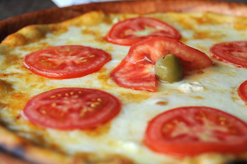 Tomato pizza