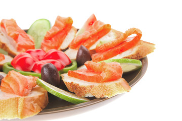 fresh vegetables with salmon