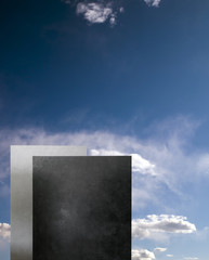 duemonoliti tra le nuvole