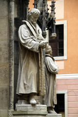 Fototapeta na wymiar Pomnik Melanchton w Marienkirche w Pirny