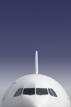 avion vue de face
