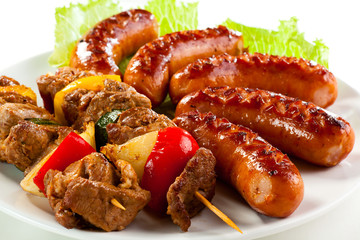 Grilled meat, sausages and vegetables