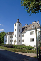 Fototapeta na wymiar Wasserschloss Laer im Sauerland (Nordrhein-Westfalen)