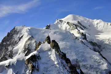 Abwaschbare Fototapete Aiguille du Midi et Mont-Blanc © tangofox
