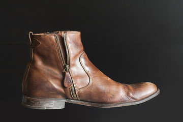 Brown leather boot with zip