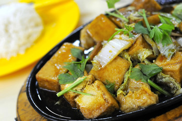 Vegetarian hot plate bean curd cuisine