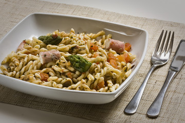 Ensalada italiana de pasta.