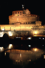 Fototapeta na wymiar view of Castel Sant' Angelo night in Rome, Italy