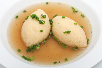 Grießnockerlsuppe