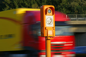 Notruf Telefon Autobahn - Traffic Concept