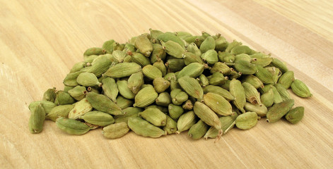 Cardamom or cardamon green elettaria