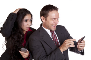 Man likes text woman doesn't