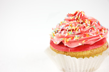 rosa roter Cupcake