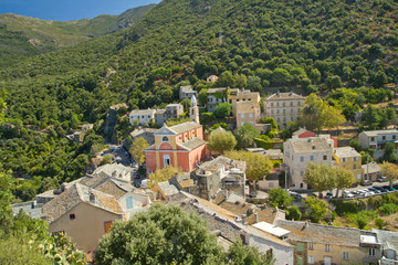 Obraz premium eglise et village du cap corse (nonza)