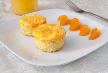 broccoli and cheese muffin