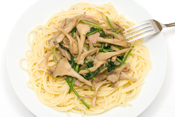 舞茸とほうれん草のスパゲティ