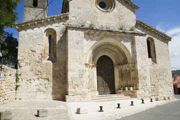 Fototapeta na wymiar Church of San Miguel, Romanesque transition, thirteenth century.