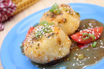 Knödel mit Gemüse