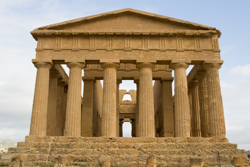 Fototapeta premium Ruins of Concord temple in Agrigento.