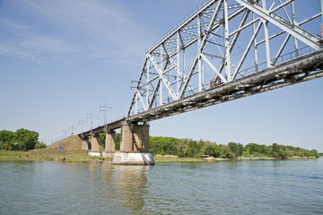 Fototapeta na wymiar Bridge across the river Don