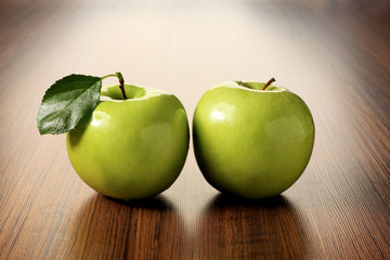 green apples