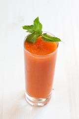 Fresh apple and carrot juice