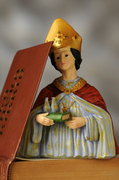 San Gennaro con bibbia
