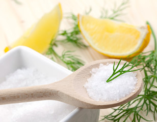 Meersalz, Dill und Zitrone