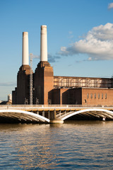 Battersea power station and bridge