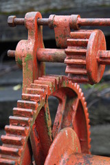 alte rote Zahnräder