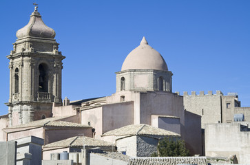 Fototapeta na wymiar Dachy w Erice, Sycylia (średniowieczne miasto na szczycie Mount Erice)