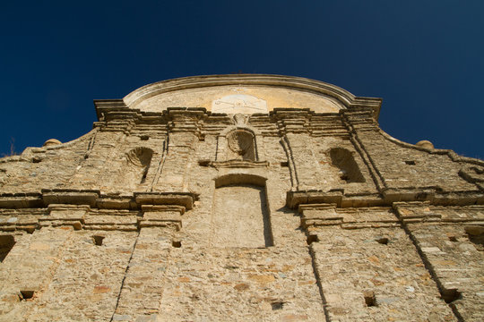 façade d'eglise corse (village de patrimonio)