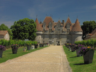Fototapeta premium Château de Monbazillac ; Vallée de la Dordogne, Aquitaine