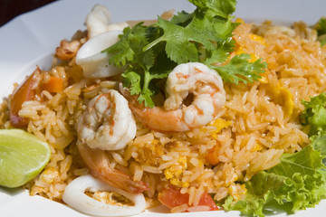Fried rice with seafood