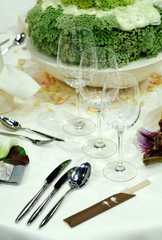 Eingedeckte Festtafel