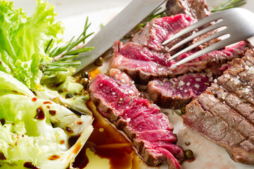 slice tenderloin with salad-tagliata di filetto