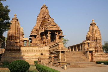 UN TEMPLO EN KHAJURAHO