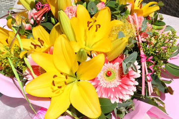 Fototapeta na wymiar bouquet de fleurs 