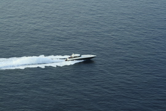 lampedusa barca veloce