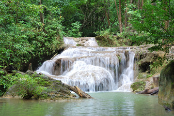 Fototapeta premium Waterfall Erawan, in Kanchanabury, Thailand